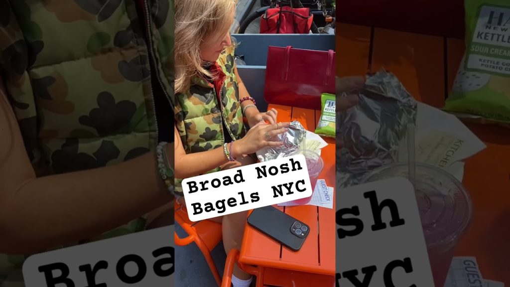 Broad nosh best rated bagels NYC 4.9 Google maps rating #shorts #BAGELSNEARME